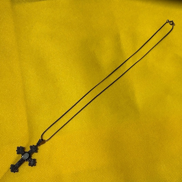 Sterling Silver Cross & Chain With Opalescent Center Stone Marcasite Stones - Picture 2 of 9